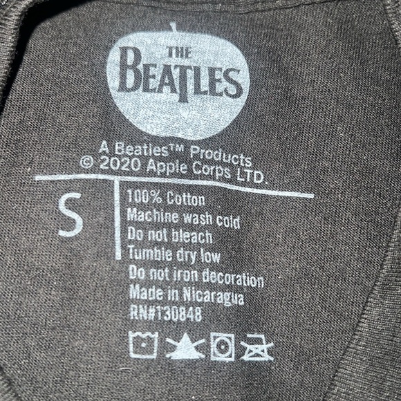 The Beatles Abbey Road Stride Black Graphic Band T-Shirt/Tee | UNISEX | NEW!🖤🎤 - Picture 2 of 2